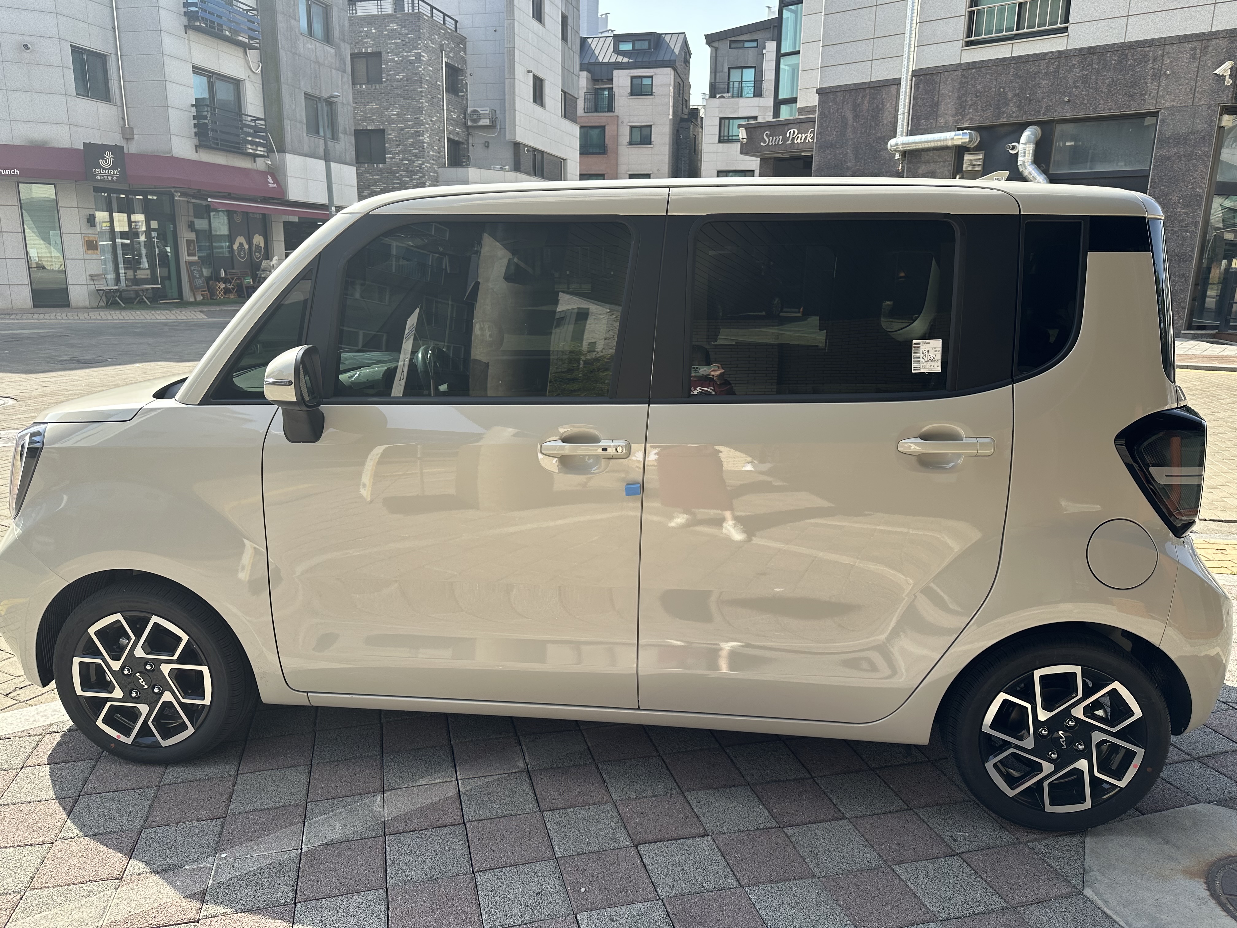 기아 레이 출고후기 옆면 사진