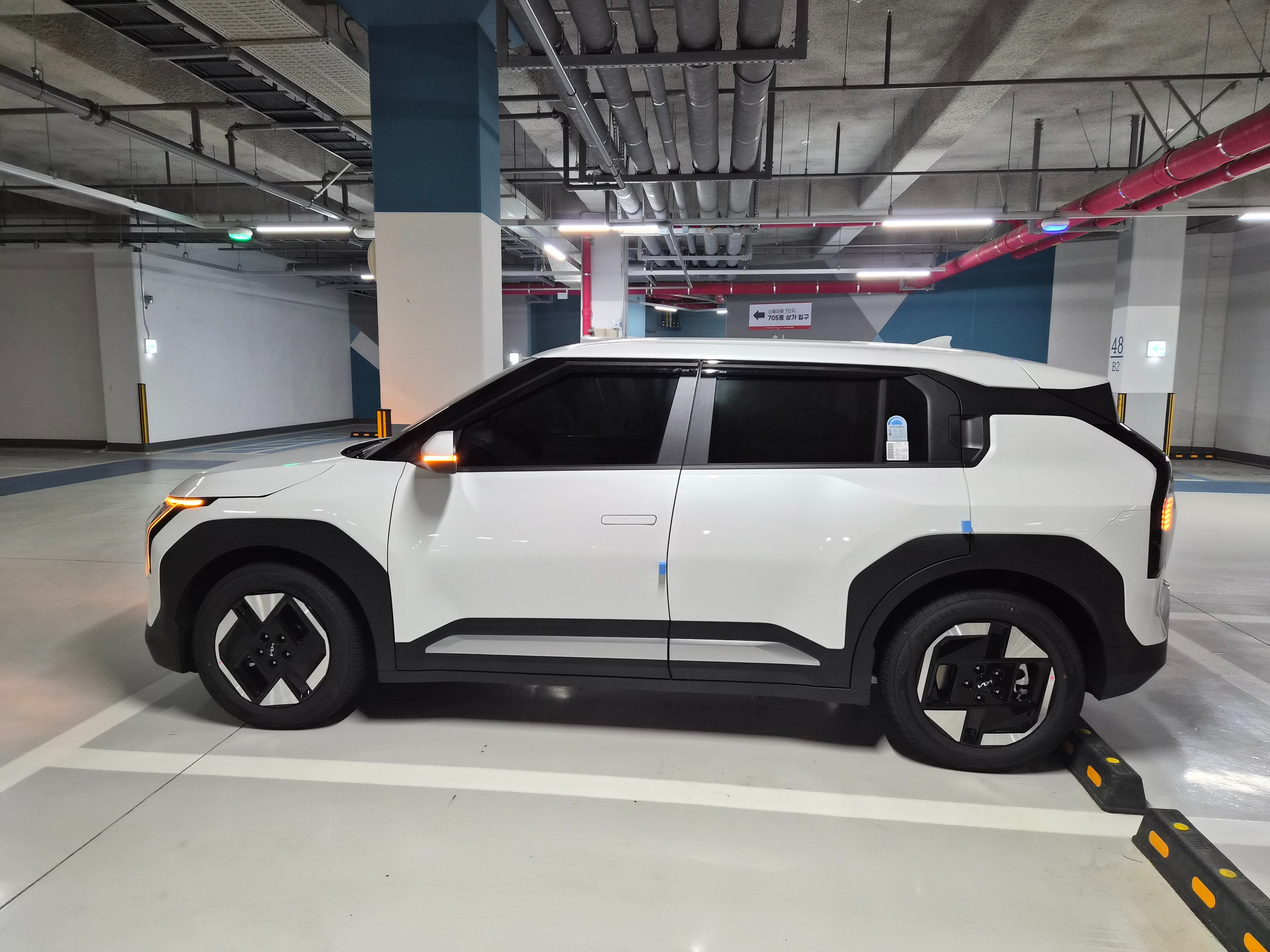 기아 EV3 출고후기 옆면 사진
